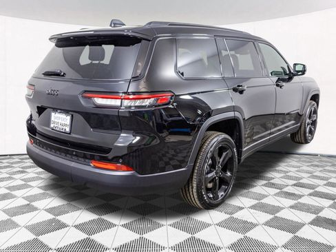 New 2025 Jeep Grand Cherokee L Altitude image 8
