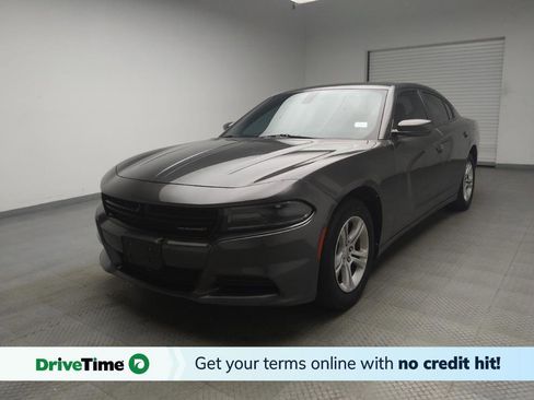 Used 2019 Dodge Charger SXT image 1