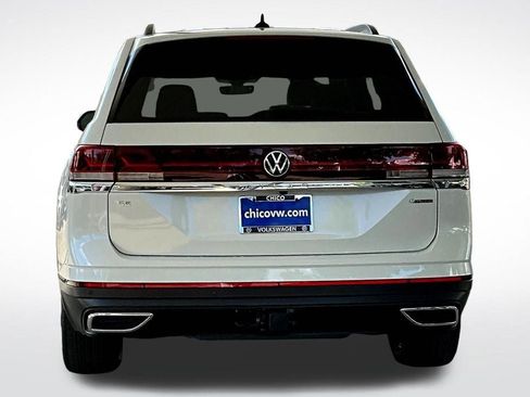 New 2026 Volkswagen Atlas SE w/ Black Wheel Package image 3