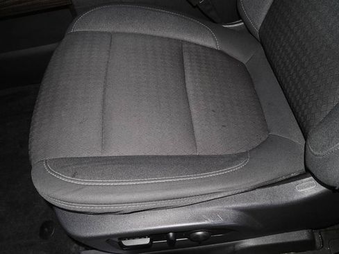 Used 2020 Chevrolet Silverado 1500 LT Trail Boss image 20