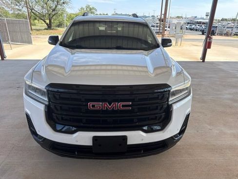 Used 2022 GMC Acadia SLT w/ Elevation Edition FWD image 2