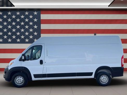 Used 2023 RAM ProMaster 2500 image 6