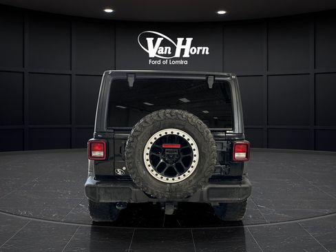 Used 2019 Jeep Wrangler Unlimited Sport S AWD/4WD image 12