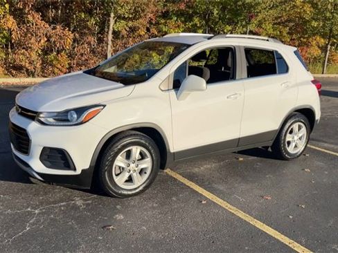 Certified 2020 Chevrolet Trax LT image 4