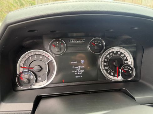 Used 2017 RAM 1500 Laramie w/ Convenience Group image 15