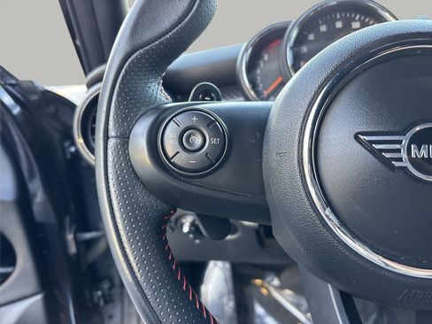 Used 2020 MINI Cooper S image 25