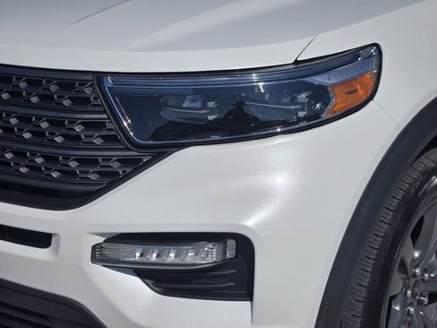 Certified 2023 Ford Explorer XLT w/ Equipment Group 202A image 9