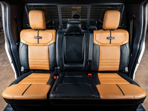 Used 2024 Ford F250 Platinum image 35