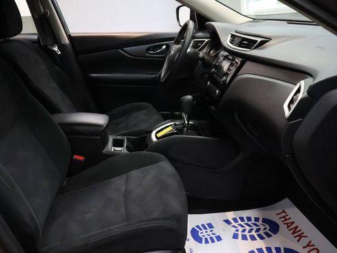 Used 2016 Nissan Rogue SV FWD image 24