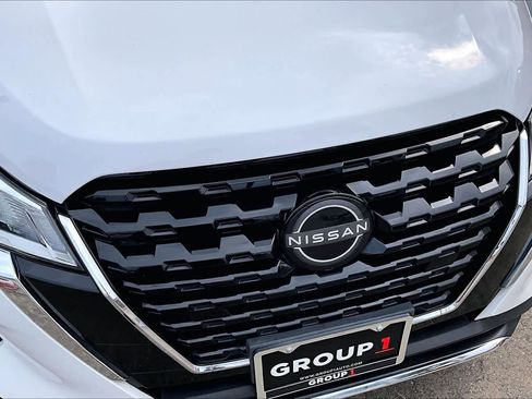 Used 2024 Nissan Kicks S FWD image 28