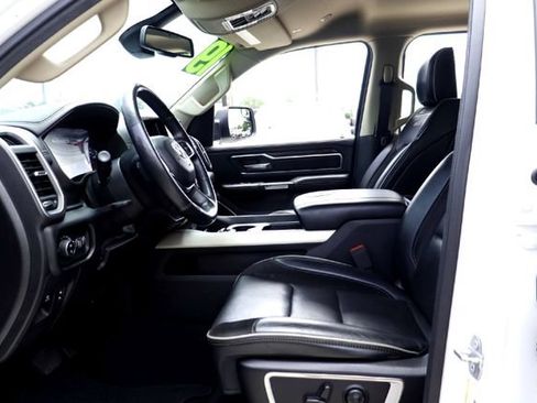 Used 2019 RAM 1500 Laramie RWD image 9
