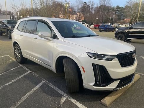 Used 2020 Cadillac XT6 Sport image 5