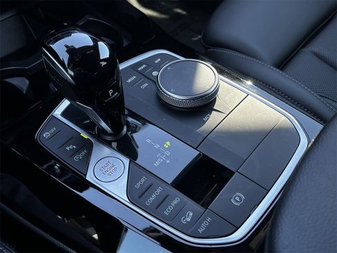 Used 2022 BMW X3 xDrive30i w/ Premium Package 2 image 17