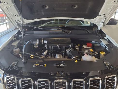 Certified 2025 Jeep Compass Limited AWD/4WD image 14