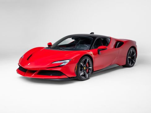 Used 2023 Ferrari SF90 Stradale image 10