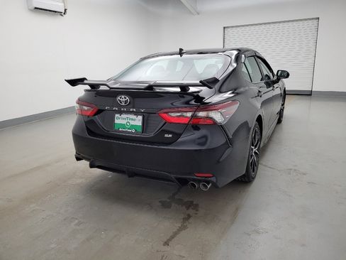 Used 2022 Toyota Camry SE image 7