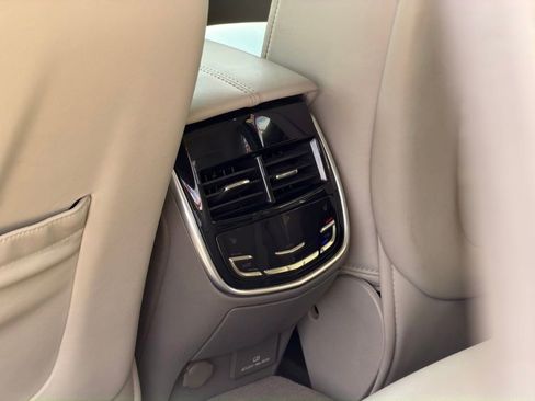 Used 2013 Cadillac XTS Platinum w/ Driver Assist Package AWD/4WD image 33