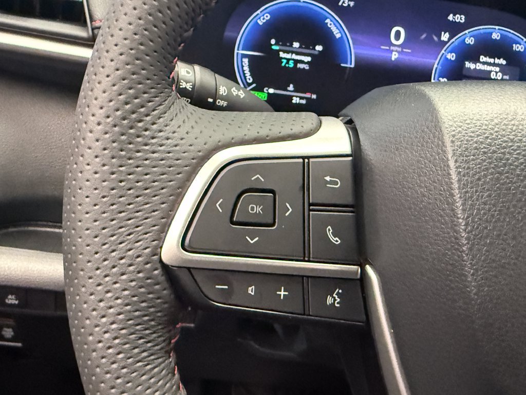 Used 2026 Toyota Sienna XSE AWD/4WD image 33