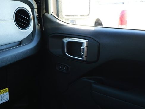 New 2026 Jeep Gladiator Sport image 24