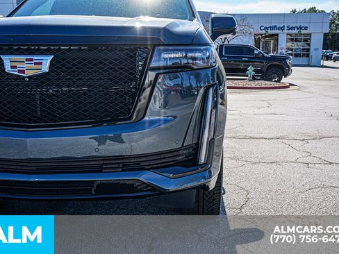 Used 2021 Cadillac Escalade Sport w/ Driver Assist Tech Package image 19