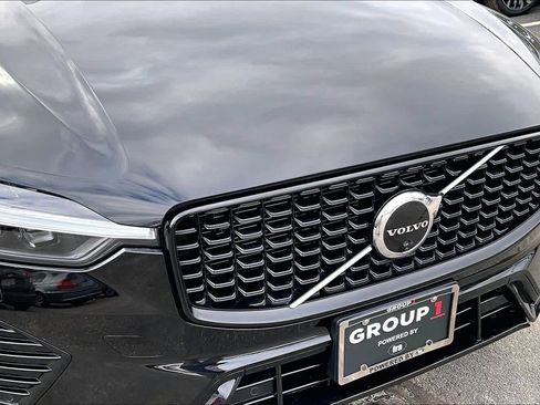 Certified 2023 Volvo XC60 B5 Plus w/ Protection Package Premier image 30