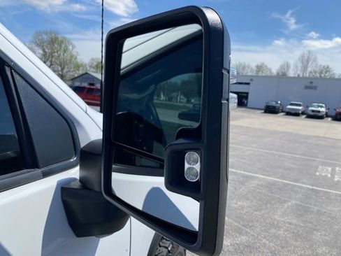 Used 2023 Chevrolet Silverado 2500 Custom w/ Custom Value Package image 36