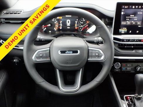 New 2026 Jeep Compass Latitude image 11