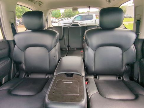 Used 2024 INFINITI QX80 Luxe RWD image 22