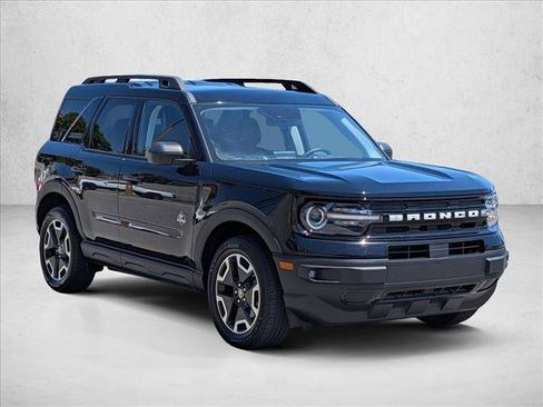 Used 2022 Ford Bronco Sport Outer Banks w/ Tech Package AWD/4WD image 3