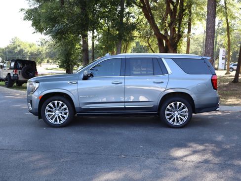 Used 2022 GMC Yukon Denali AWD/4WD image 6