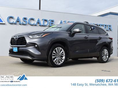 Used 2023 Toyota Highlander Platinum