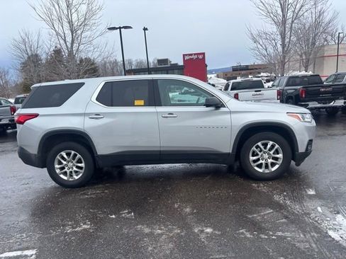 Used 2018 Chevrolet Traverse LS image 4