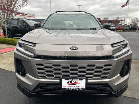 New 2026 Toyota RAV4 SE image 8