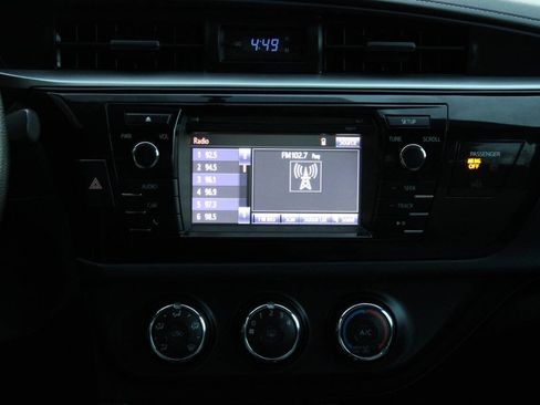 Used 2016 Toyota Corolla L image 32