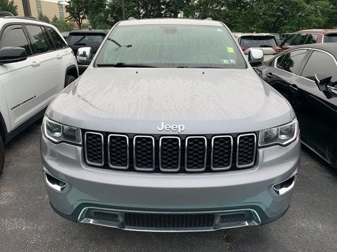 Used 2019 Jeep Grand Cherokee Limited AWD/4WD image 6