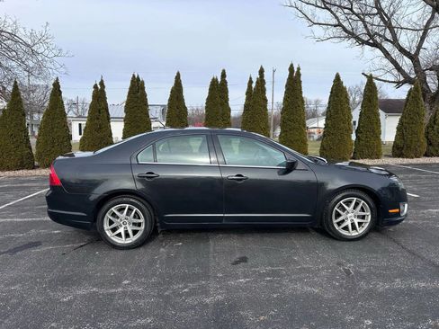 Used 2011 Ford Fusion SEL image 4