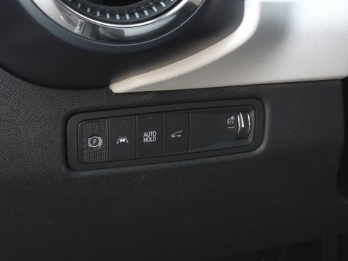 Used 2025 Chevrolet Equinox EV LT image 22