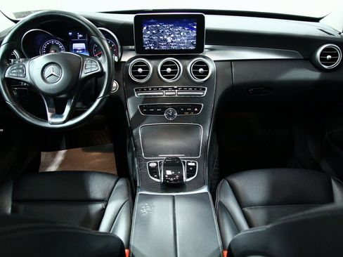 Used 2015 Mercedes-Benz C 300 4MATIC Sedan image 5