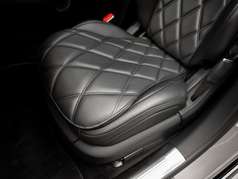 Used 2024 Mercedes-Benz Maybach EQS 680 4MATIC image 62