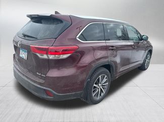 Certified 2017 Toyota Highlander XLE video 2