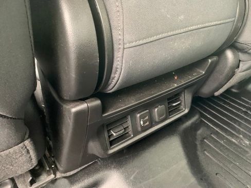 Used 2019 Chevrolet Silverado 1500 LT w/ All-Star Edition image 20