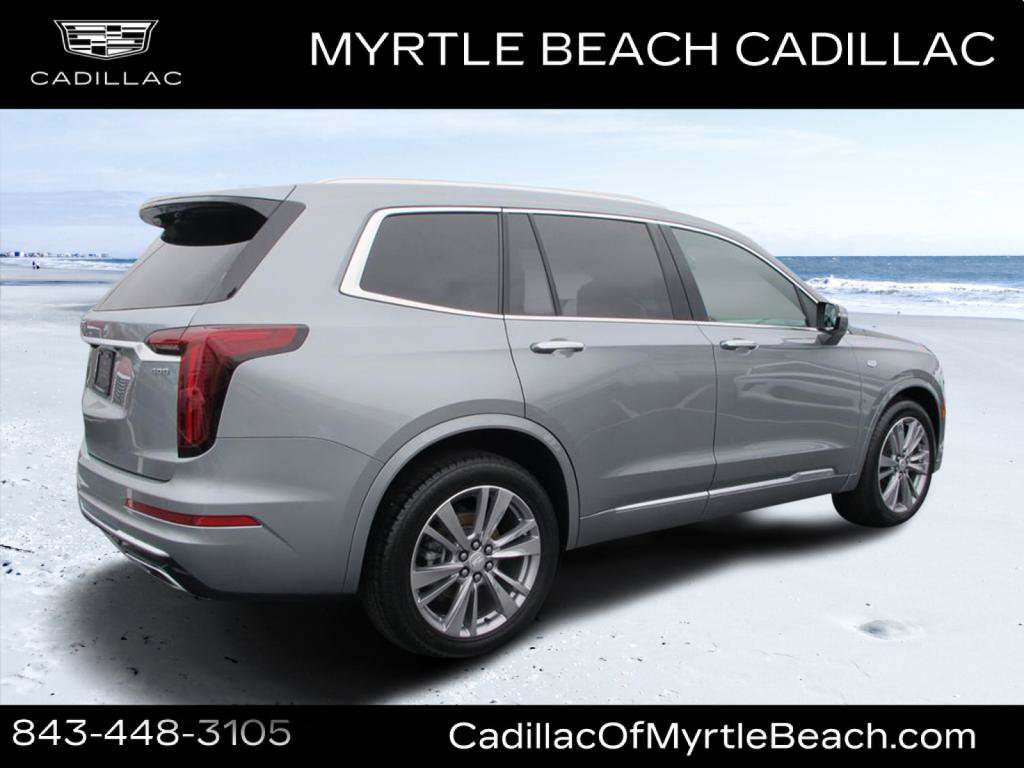 Used 2023 Cadillac XT6 Premium Luxury FWD image 3