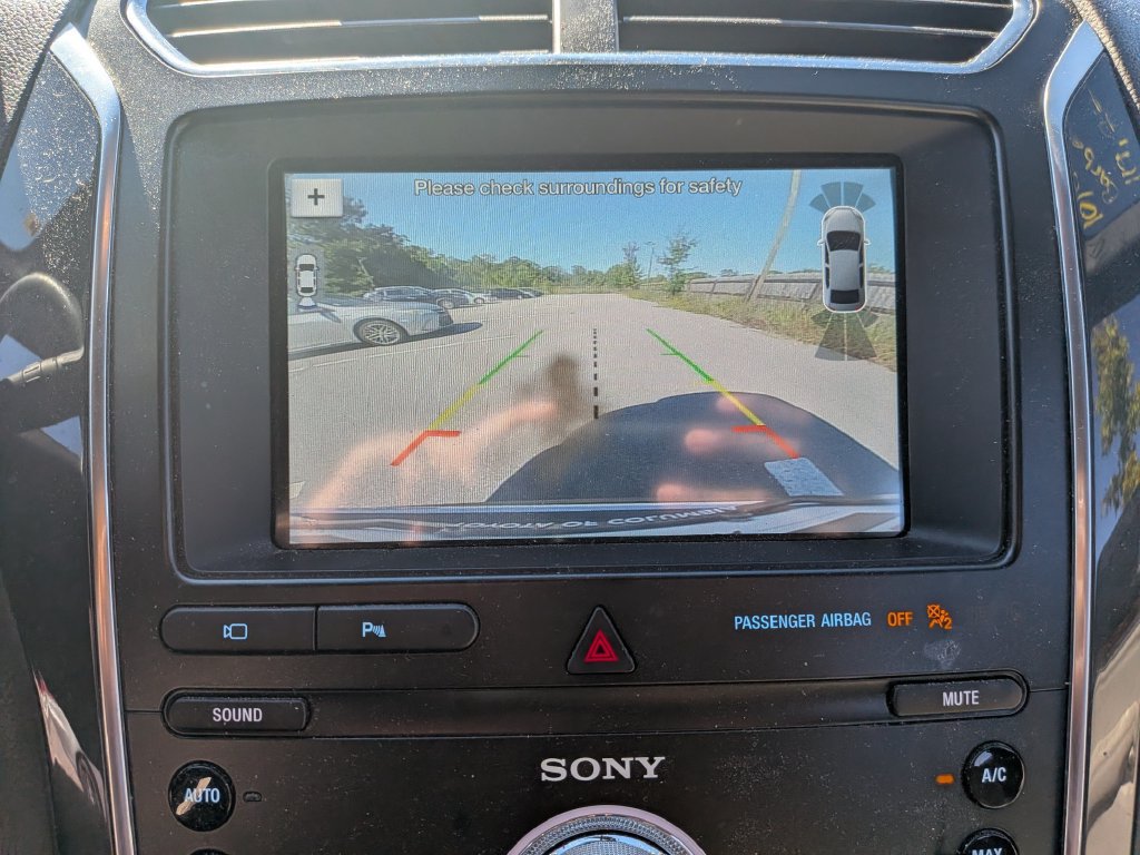 Used 2019 Ford Explorer Limited w/ Class III Trailer Tow Package FWD image 20