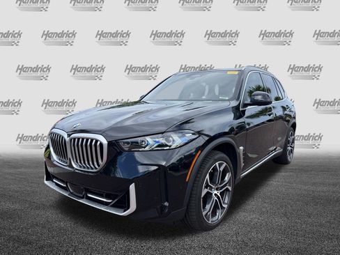 Certified 2024 BMW X5 xDrive40i w/ Premium Package AWD/4WD image 5