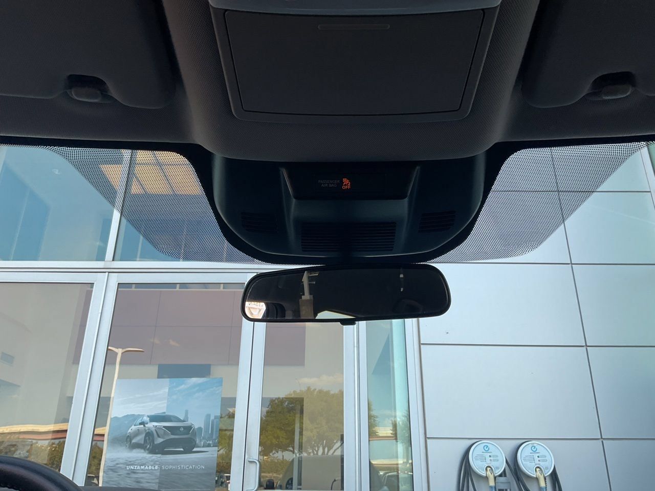 Used 2025 Nissan Rogue SV FWD image 19