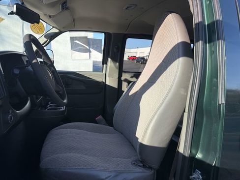 Used 2014 Chevrolet Express 3500 LS image 18