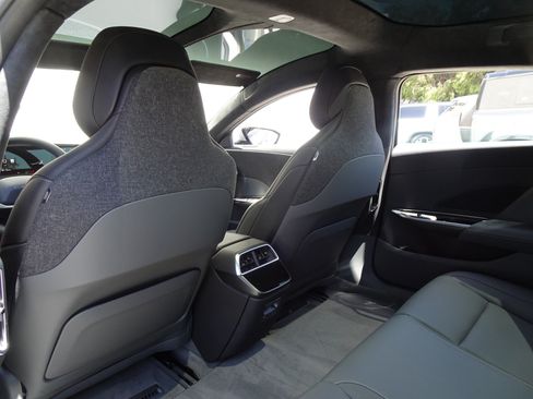 Used 2024 Lucid Air Grand Touring AWD/4WD image 14