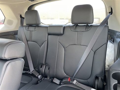 New 2025 Honda Pilot Touring image 28