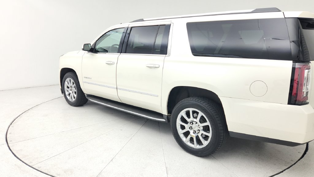 Used 2015 GMC Yukon XL Denali w/ Touring Package RWD image 5