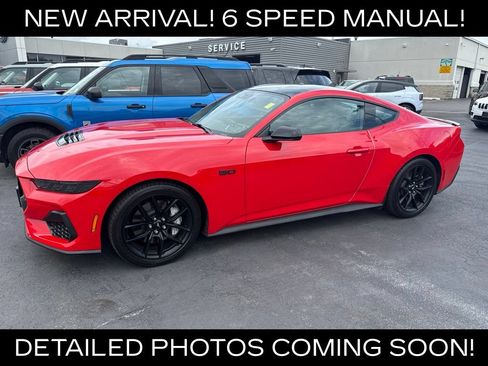 Used 2025 Ford Mustang GT RWD image 5